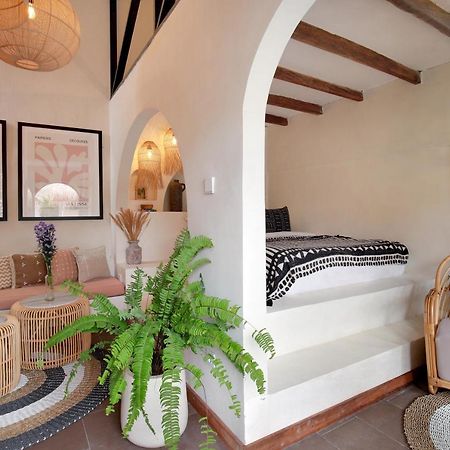 Seminyak Beach Bungalow Studio Villa 1 With Private Pool Sbb1 Exterior photo