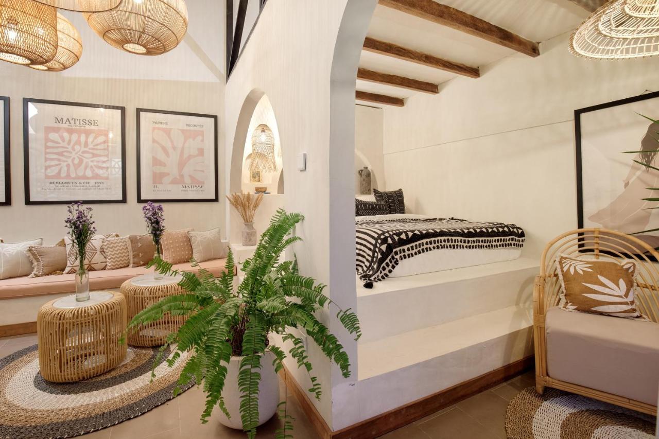 Seminyak Beach Bungalow Studio Villa 1 With Private Pool Sbb1 Exterior photo