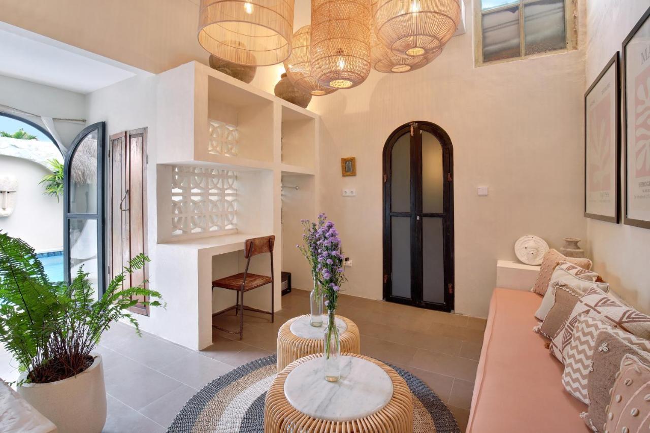 Seminyak Beach Bungalow Studio Villa 1 With Private Pool Sbb1 Exterior photo